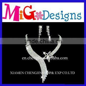 new product Austrian crystal Necklace clip style Earring Blooming Heart Tiara jewelry