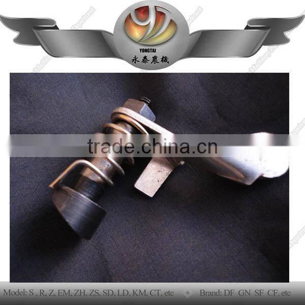 Decompression assy for tractor engine