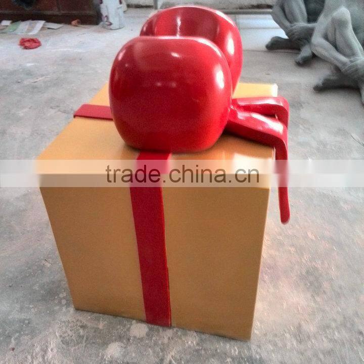 Outdoor fiberglass Christmas gold gift case