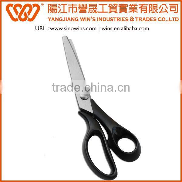 Pinking Shears with plastic handle