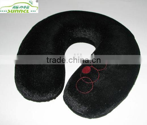 Embroidery Comfortable U Neck Pillow with Soft Velvet Cover