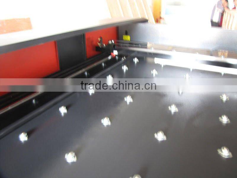 laser cutting bed with 4 heads