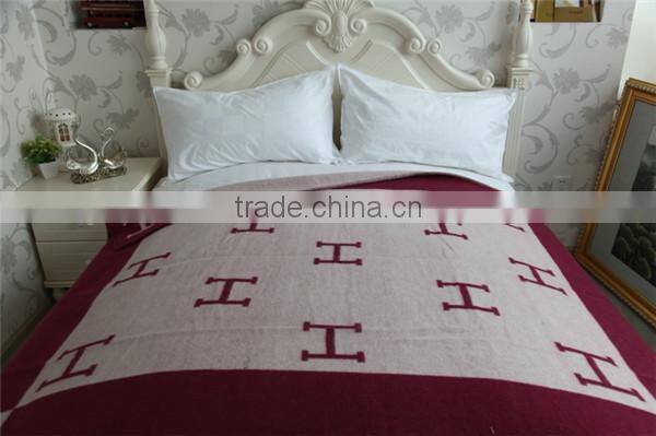 NO.1 China blanket factory life comfortable travel set home textile full size check wool throw plaid blanket