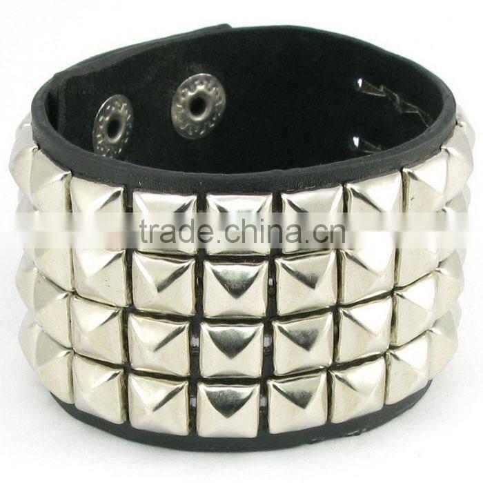Punk Black Wide Leather Bracelet Wristband Fiver-Pointed Star Rivet Chain Bangle