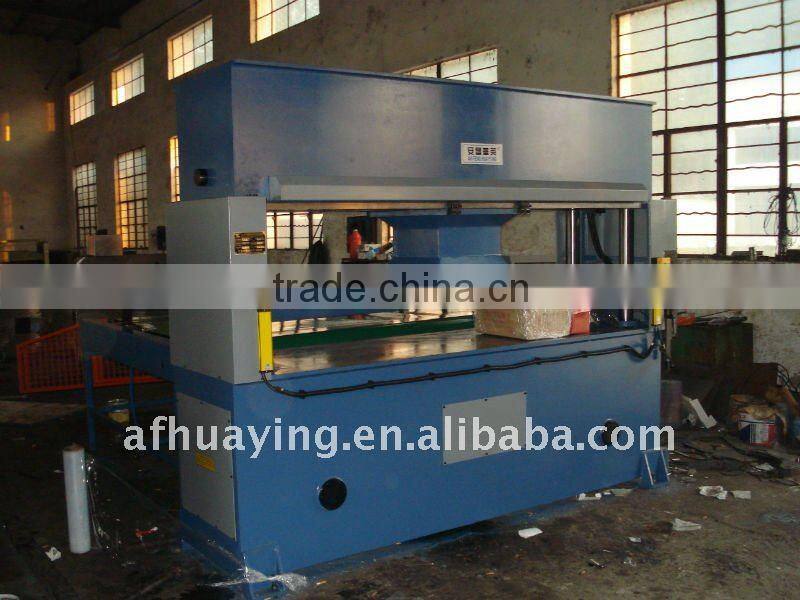 Precise four-column automatic step feeding travel head cutting machine