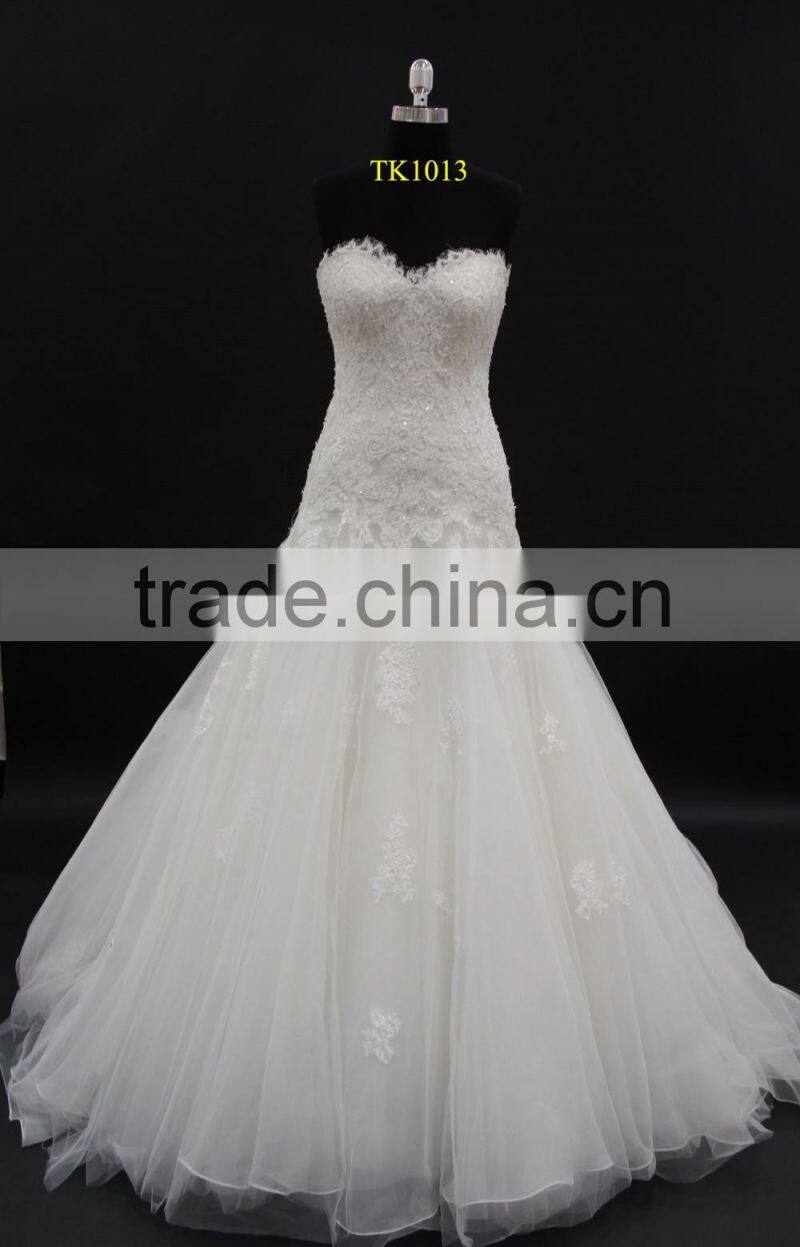 Factory real sample! 2016 new elegant mermaid sweetheart full skirt long train lace wedding dress