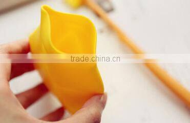 Travel products Creative leaf shape portable silicone wash gargle cup