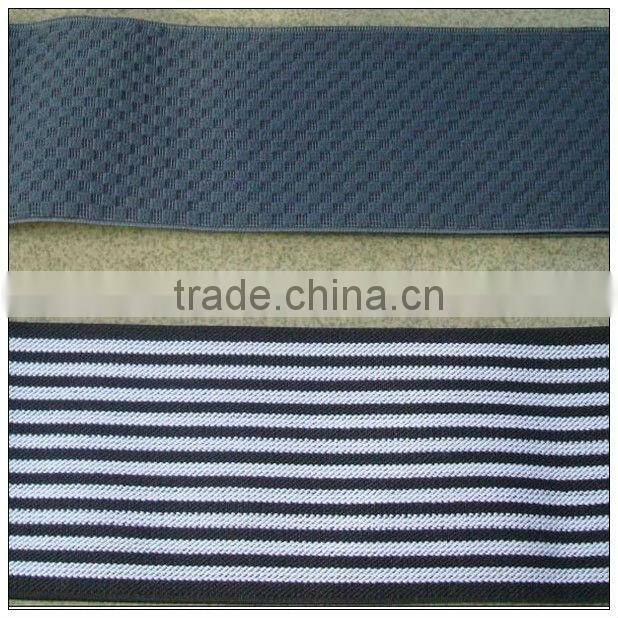 Embroidered elastic metal belt for fillibeg