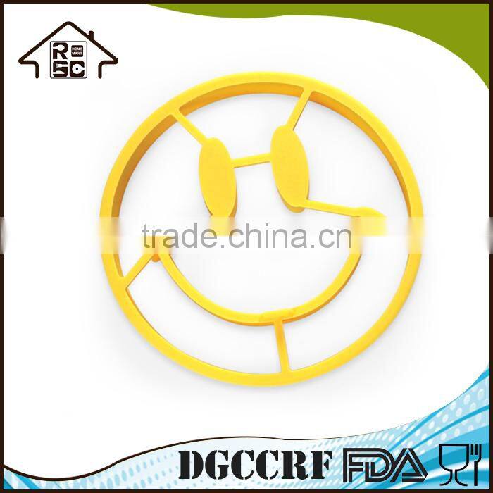 FDA Approved Silicone Egg Pancake Ring,Smile Shape Silicone Fried Egg Mold