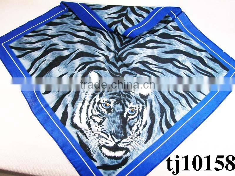 China factory manufacturing black skull bandana with printed spider and web