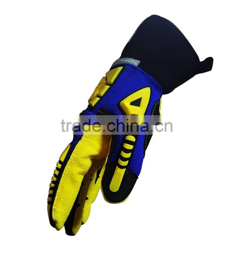 CE EN388 4242 Winter working Waterproof & Oilproof with Extra Cotton PVC dotted Impact Safety Working Gloves