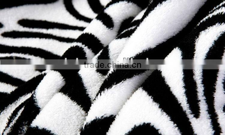 Jiande Fashionable Zebra-stripe Printed Warm Coral Fleece Blanket For Hotel&Home