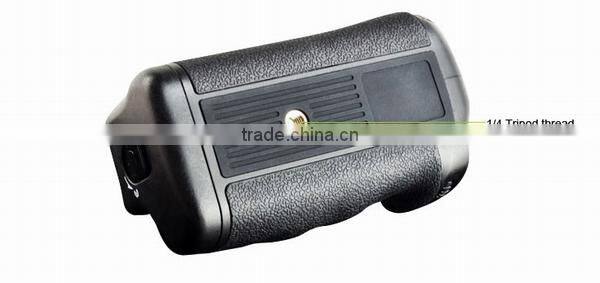 Commlite ComPak Battery Grip/ Vertical grip/ Battery pack for Nikon D7000