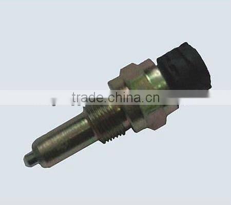 Reversing light switch