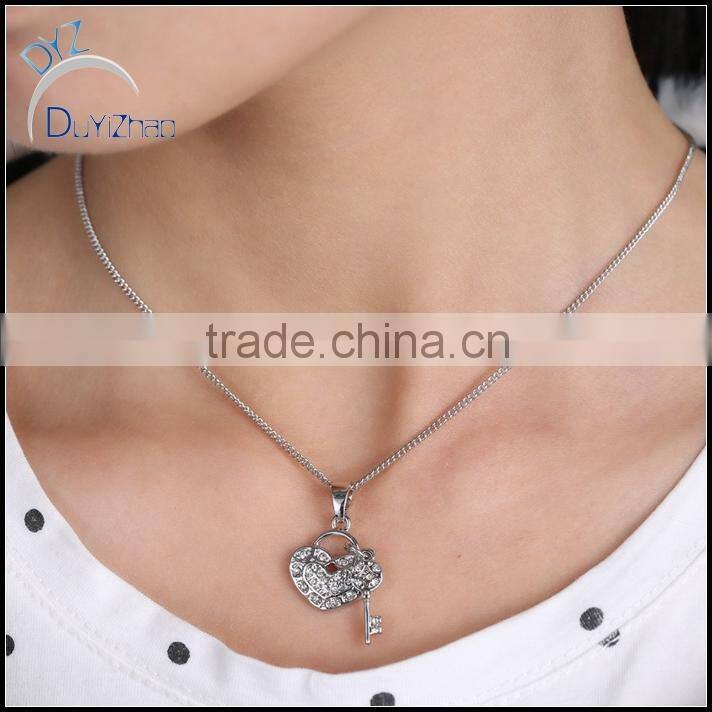 Hot sell alloy charm heart pendant necklace designs