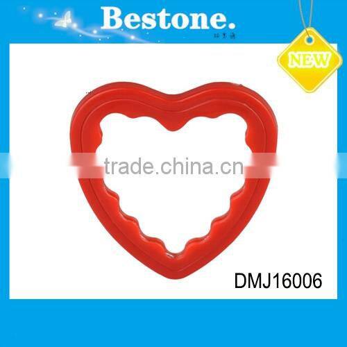 Cheap small heart shape plastic cosmetic pocket mirror