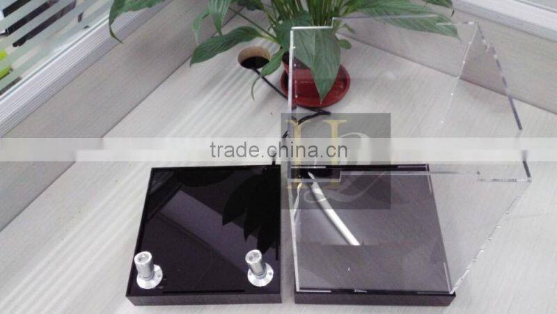 Top Grade counter top led illuminated toys dolls knock-down packing acrylic display case