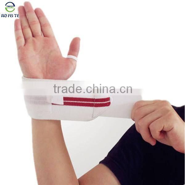 Crossfit Wrist Wraps / Custom WeightLifting Wrist Wraps / wrist / thumb wrap