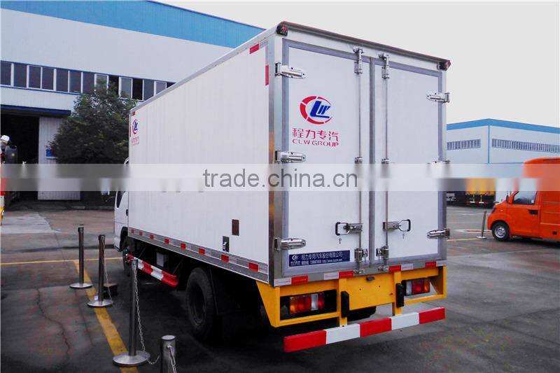 Small 3TON Japanese refrigerated truck manufacturer