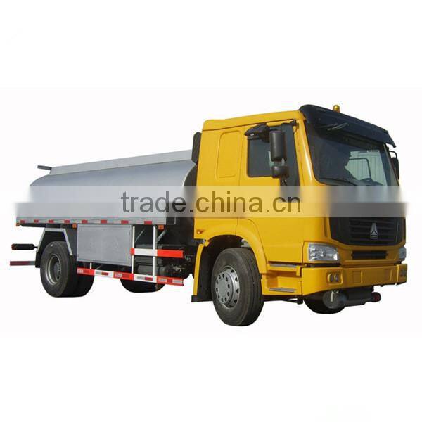 SINOTRUK 3-24 Cubic Oil/Water HOWO Tank Truck