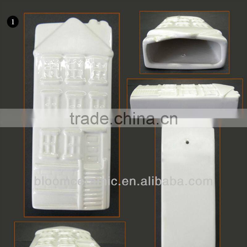 Ceramic wall humidifier