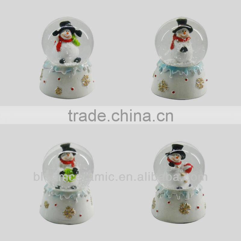 Fujian resin souvenir water globe