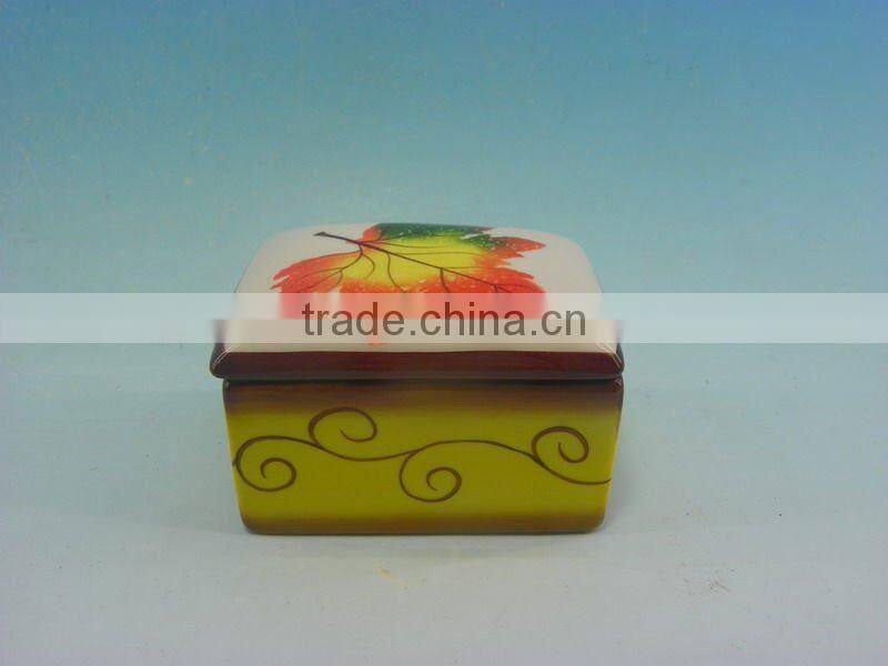 GLAZED HEART SHAPE CERAMIC JEWELLERY BOX