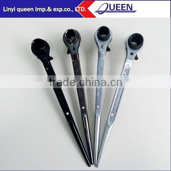 Double size reversible scaffolding ratchet wrench