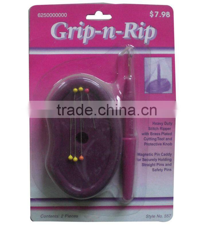 Travel Mini Sewing Kit with Gauge ,scissors and seam ripper manufacturer