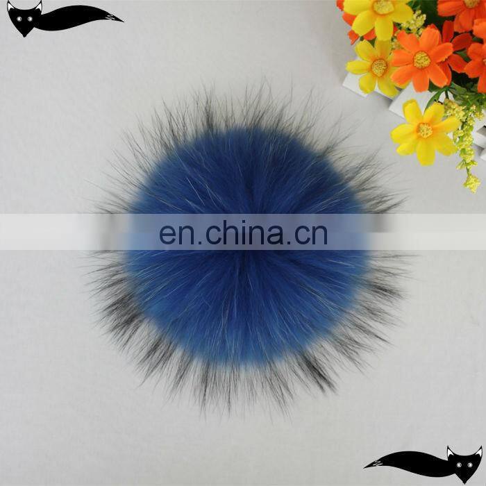 Updating sea blue 15cm raccoon fur balls for hats