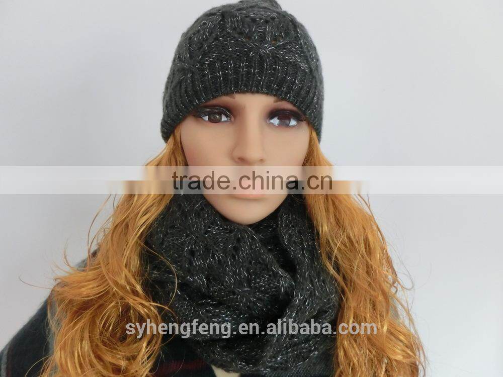 Wholesale fashion two-pieces knitted hat and scarf