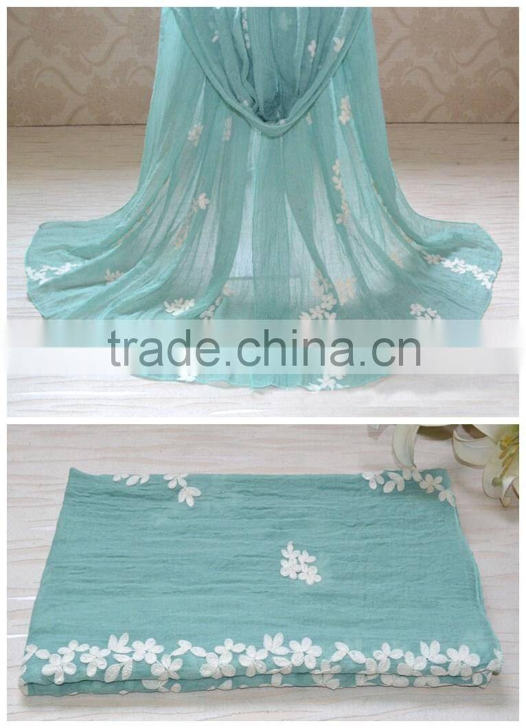 Beautiful Flower Leaf Embroideried Muslim Women Head Scarf Cotton Hijab