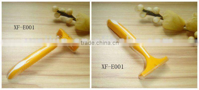Portable plastic hotel travel disposable razor