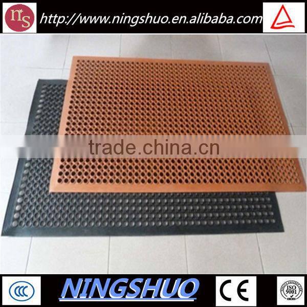 China factory of outdoor playground safety rubber anti slip mat