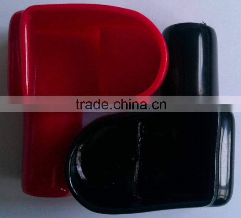 Safety battery terminal nozzle insulator red black
