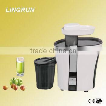 Electric mini juicer