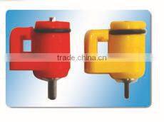 chicken drinking nipple