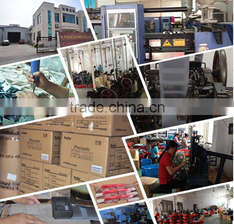 Self Cleaning Grooming Brush for Dogs Pet Brush Cheap Price Dog Clean Up Products