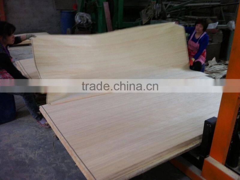 linyi factory 0.3mm Grade a b c white recon veneer for india furniture