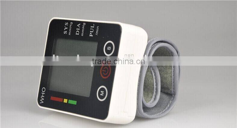 2016 Hot sale Self-help digital Wrist Blood pressure monitor Intelligent automatic pressure Blood pressure monitor