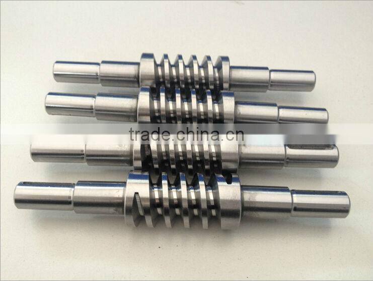 Machining high precision steering worm