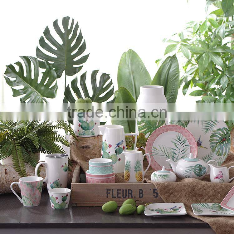 New Design Jungle Style New Bone China Dinner sets for 4