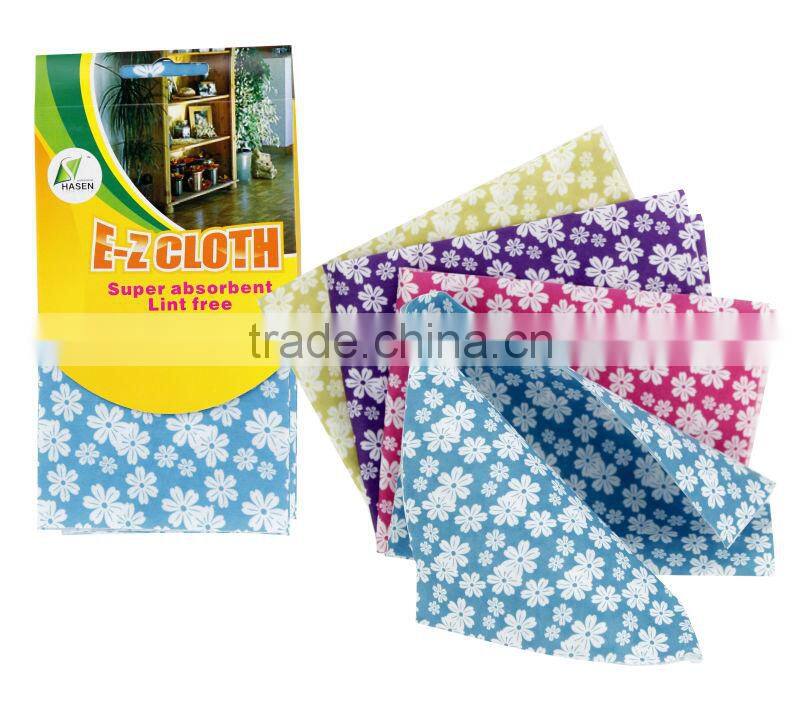 China supplies perforated nonwoven cleaning cloth mini jumbo roll