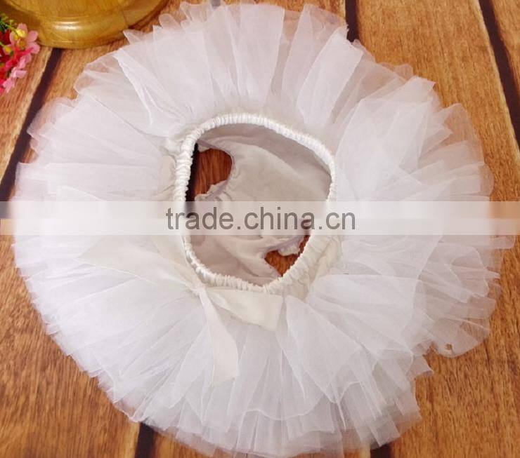 2015 Hot sales! baby pink wholesale lace ruffle tutu bloomers baby bloomers