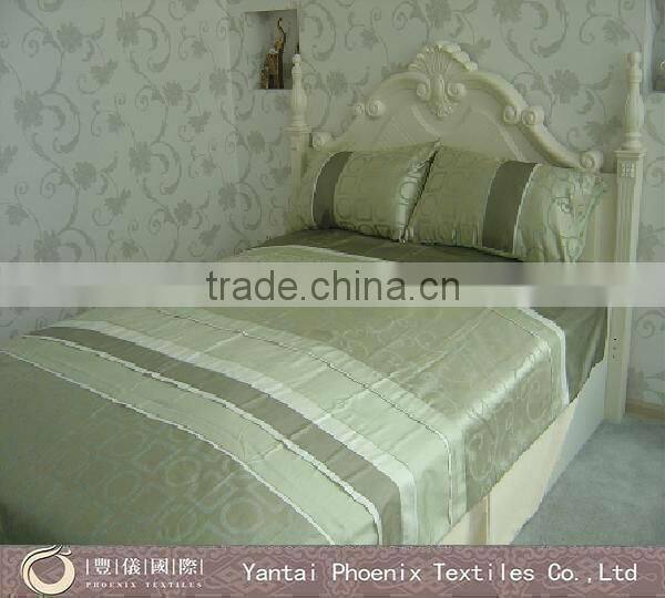 2013 newest embroidery bedspread set