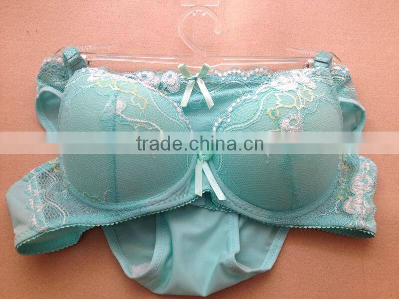 1.05USD High Quality Large Size Transparent Embroidered Sexy Girl Panty Bra,4Colors/ 36-40 B Cup(kctz014)