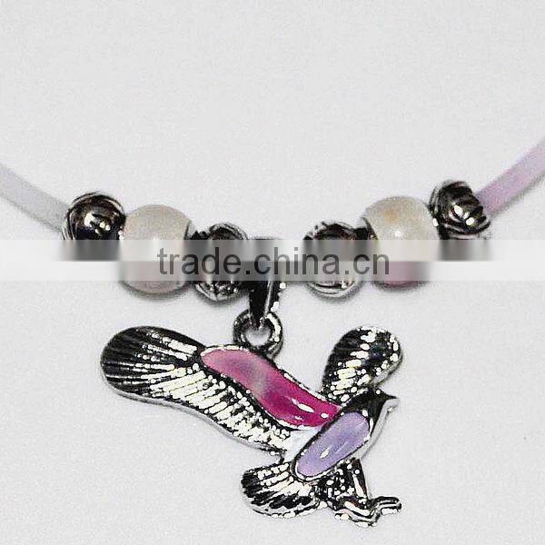 UV Led Colors Changing Necklace with Mood Pendant