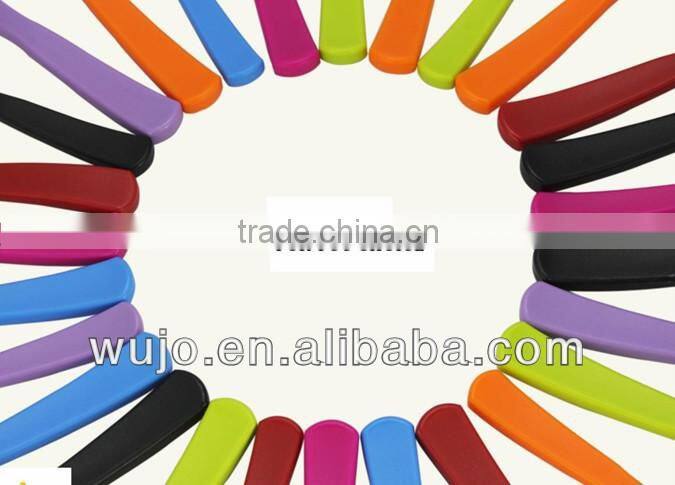 plastic picnic utensils