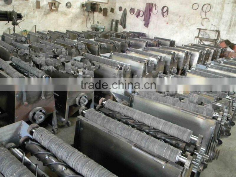 Agricultural corn sheller machine