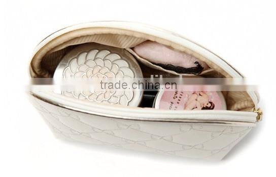 Wholesale fashion WHITE high-end cosmetic bag